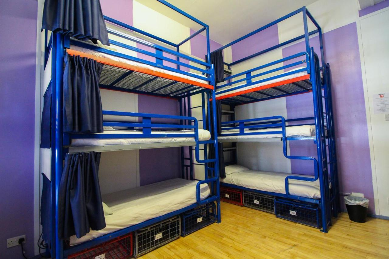 Backpackers Youth 18 - 35 Years Old Only Ostello
