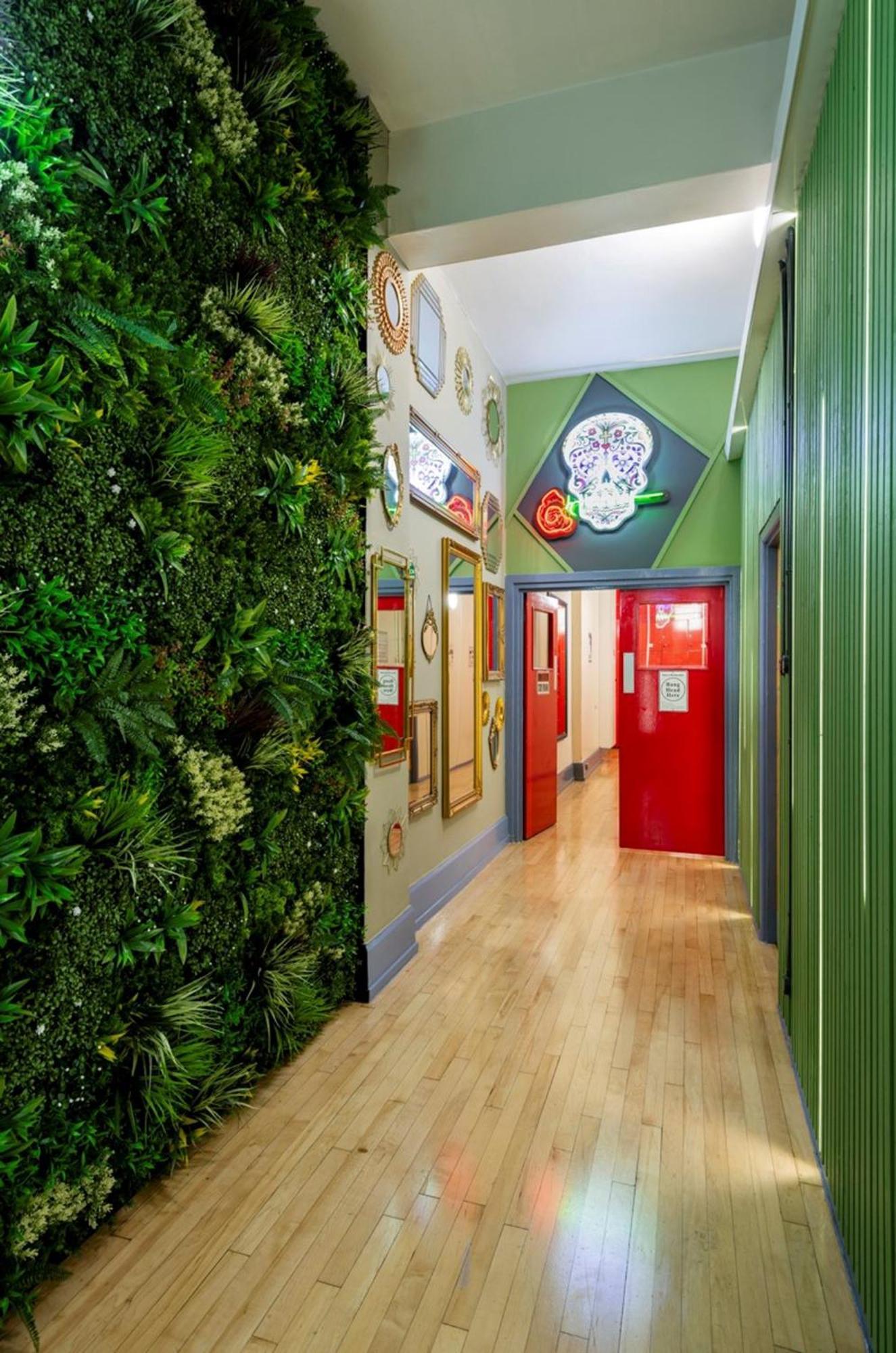 Backpackers Youth 18 - 35 Years Old Only Londra